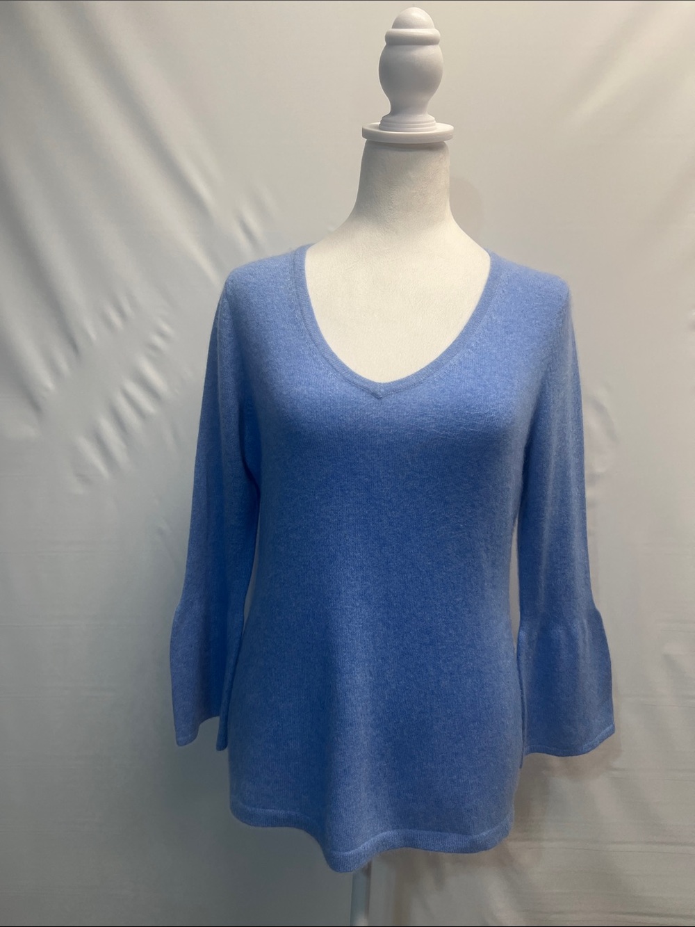 Talbots 100% Cashmere V-Neck Bell Sleeve Sweater Blue Size S